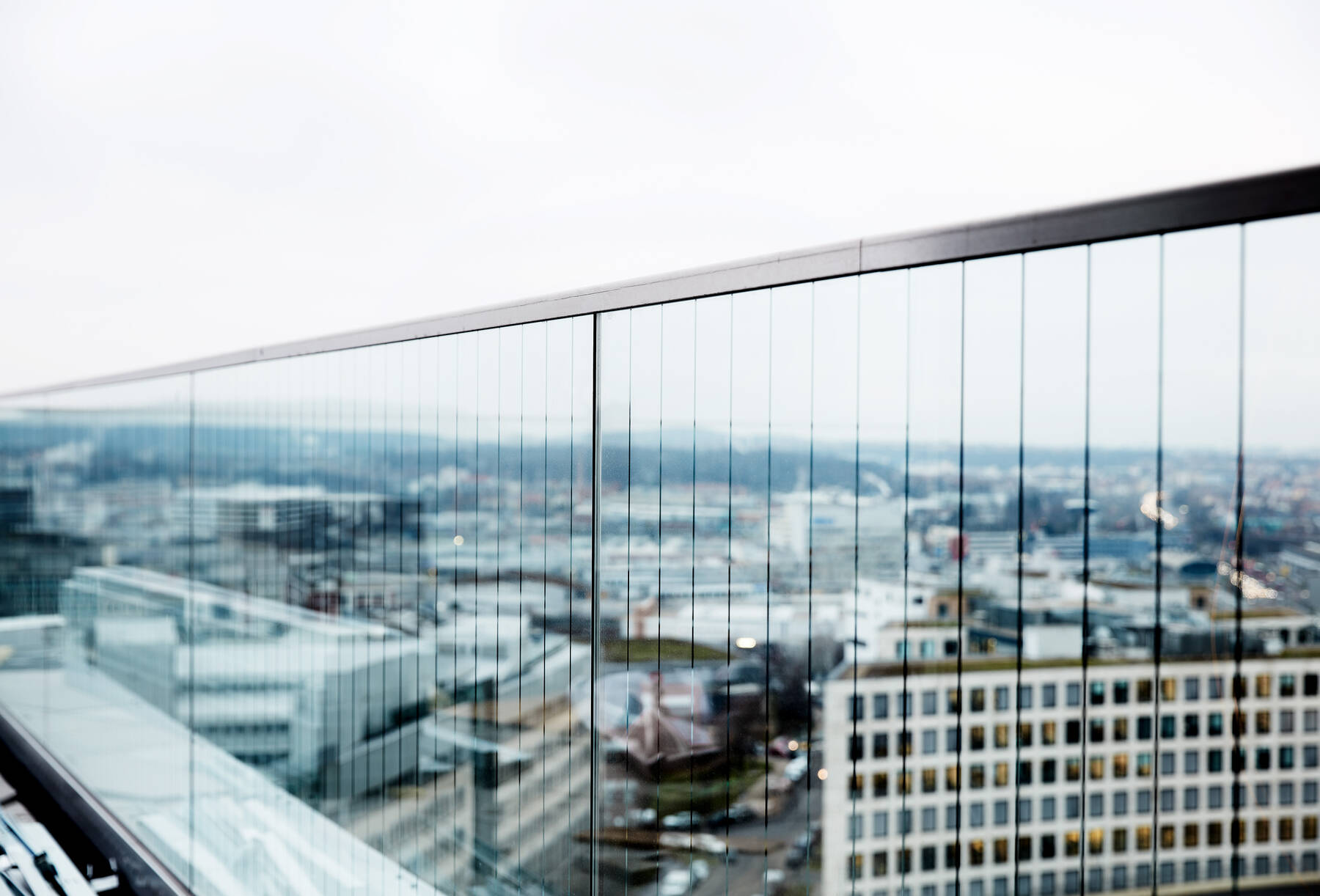 The Porsche Design Tower demonstrates how high-quality ISOLAR glass combines design, functionality, and brand aesthetics to create an iconic architectural landmark.
